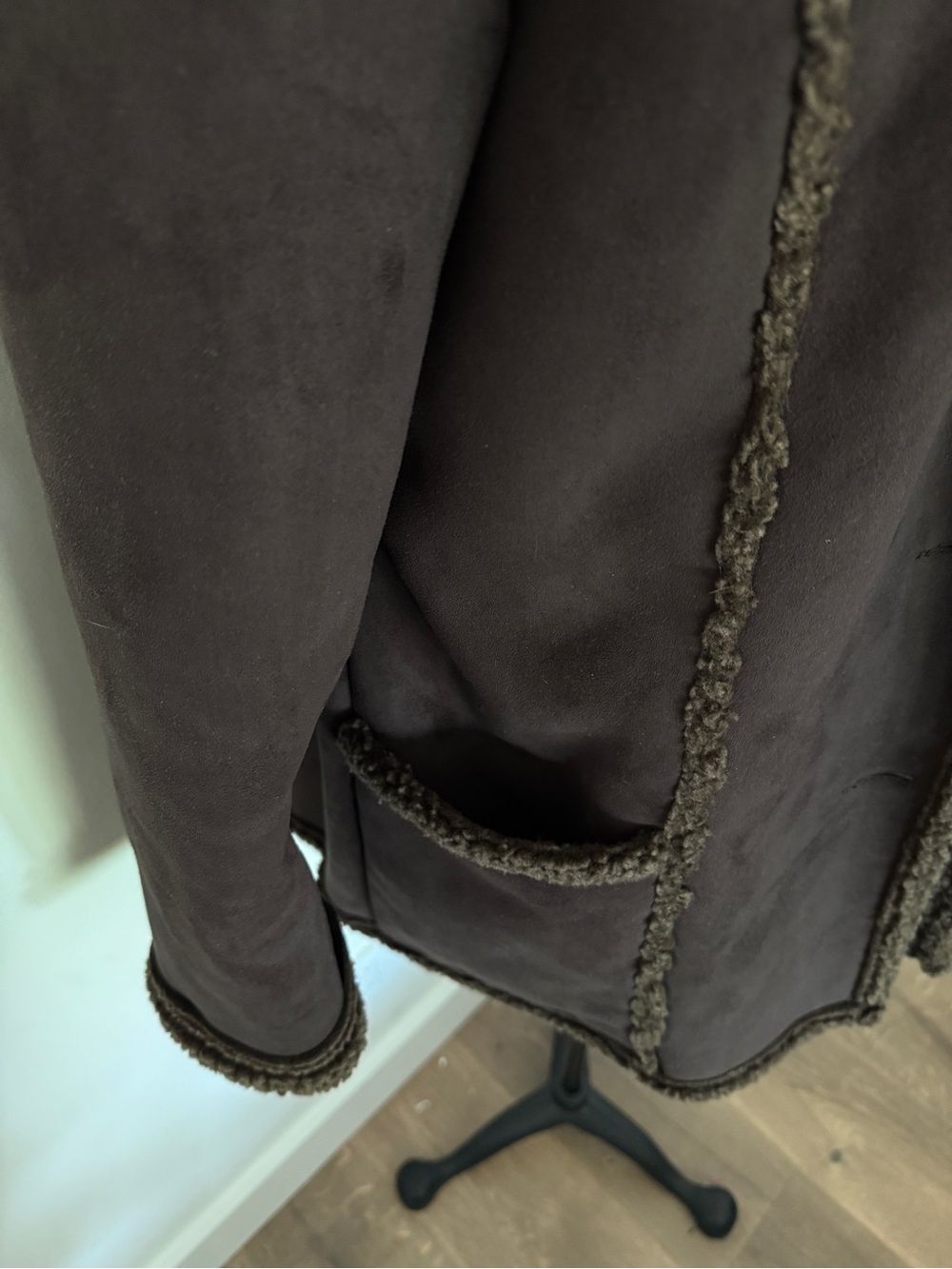 L.L. Bean Chocolate Brown Faux Suede Sherpa Shearling Coat - Picture 4 of 10